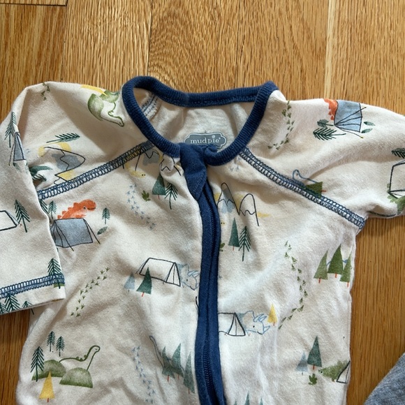 NWOT Mudpie 1 pieces cars and camping - Picture 4 of 4